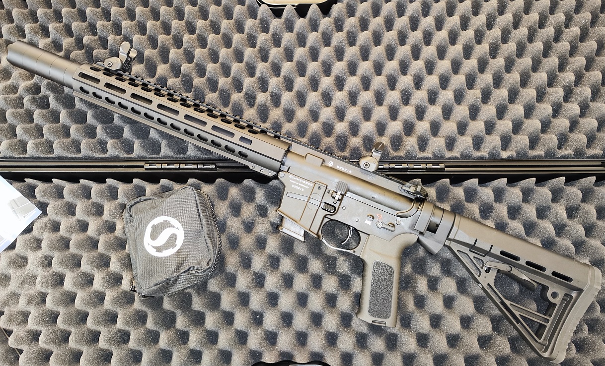 Schmeisser AR15-9SD integrált hangtompítós PCC (9 mm Luger)