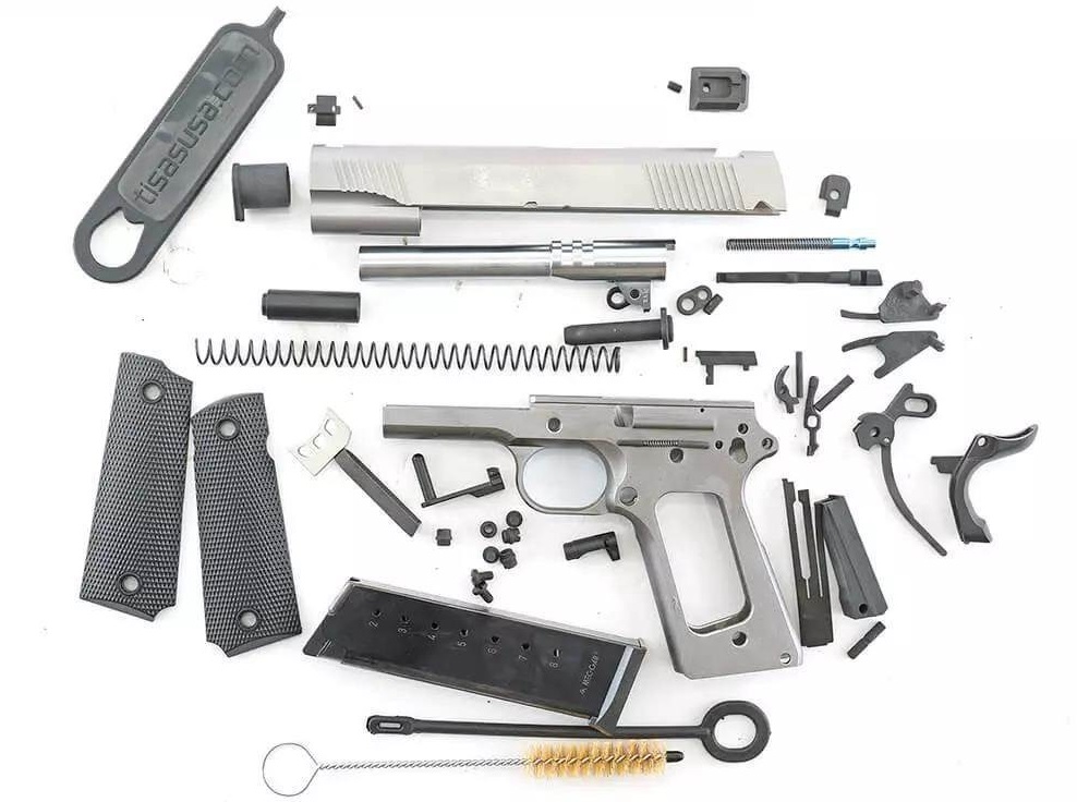 "Csináld magad!" .45-ös: Tisas Duty 1911 Builders Kit