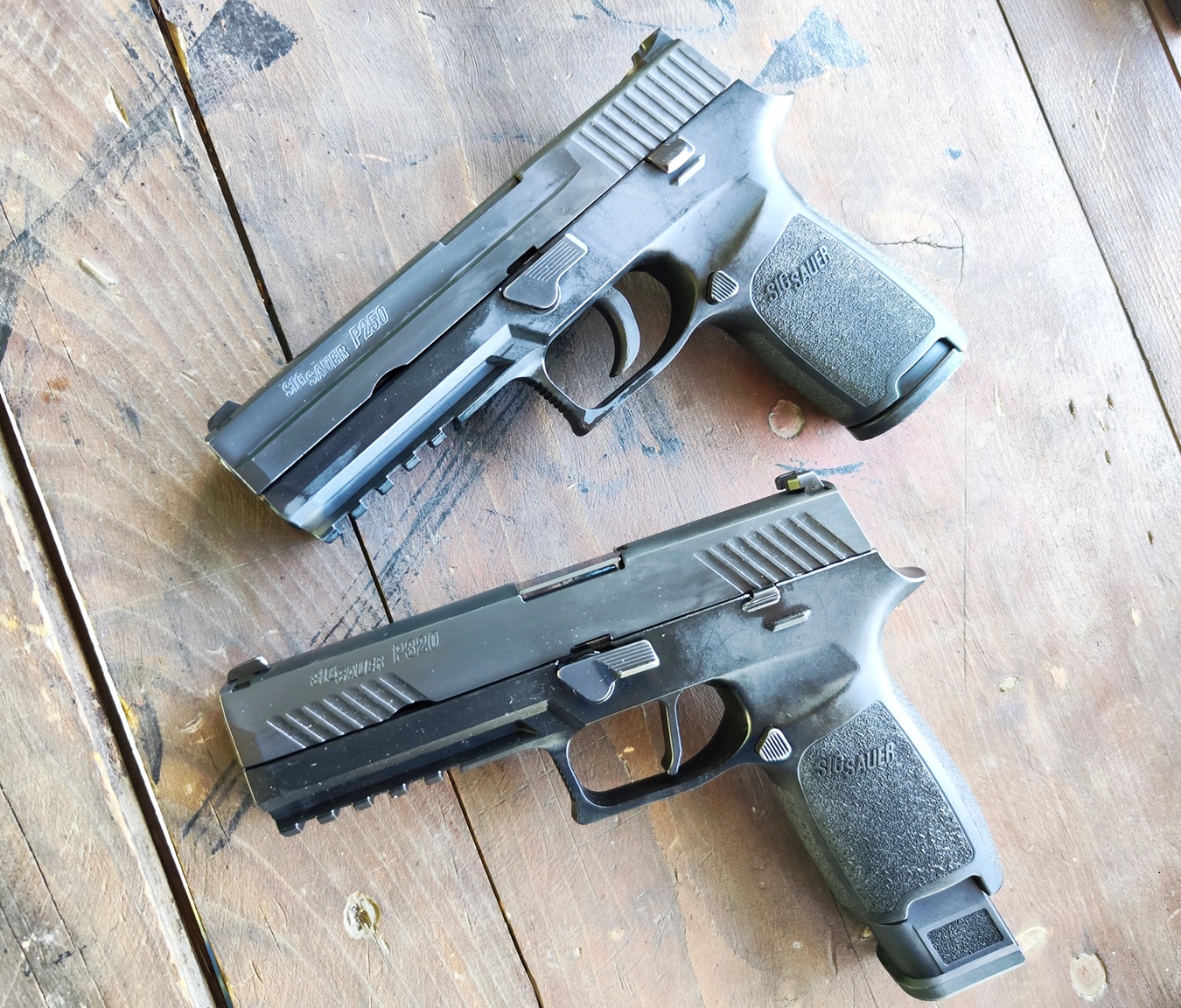 SIG Sauer pisztolypárbaj: P250 vs. P320